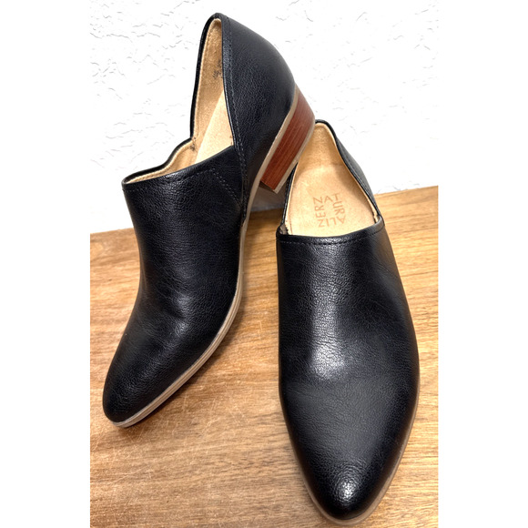 Naturalizer Black Carlyn Shootie Short Ankle Boot Sz 7.5 Vegan Leather Low Heel - Picture 1 of 12